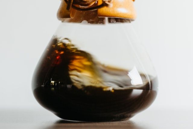 cafeína en un café descafeinado