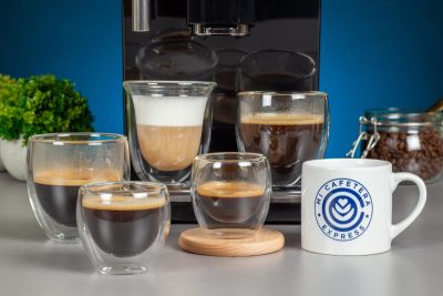 Variedad de cafés elaborados con la cafetera Delonghi Autentica